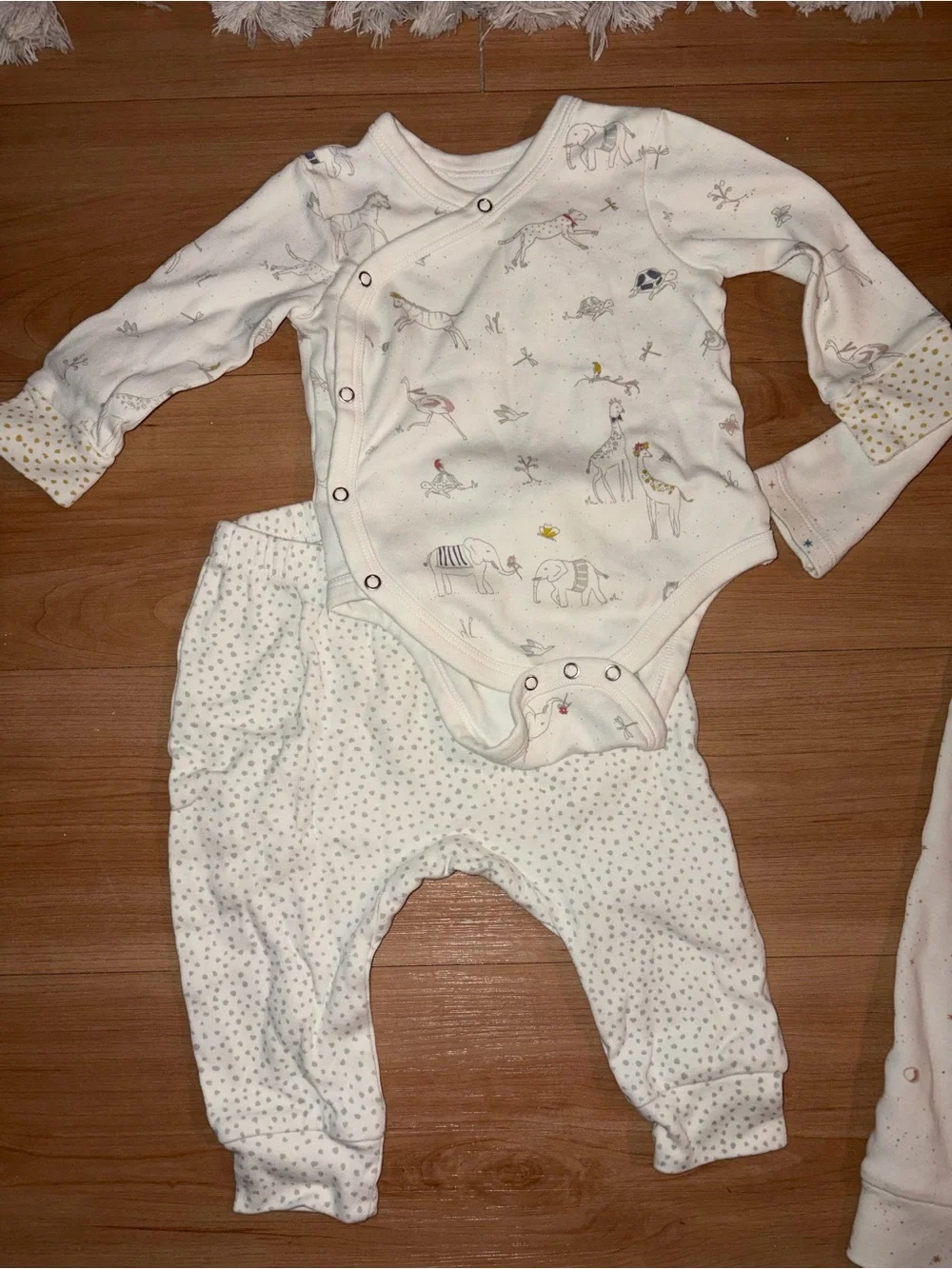Pehr 6-12m Outfits